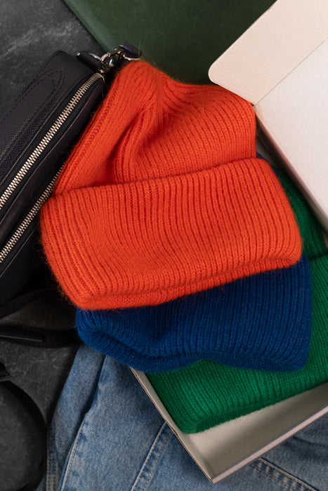 ENEX knitwear: wool sweaters and beanies