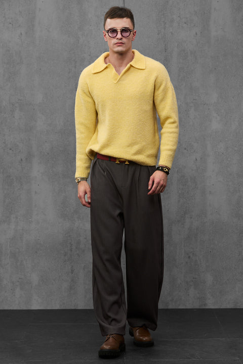 Man wearing ENEX Teddy yellow boucle polo sweater (1 of 6)
