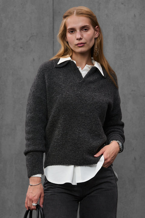 Woman wearing ENEX Teddy graphite boucle polo sweater (3 of 6)